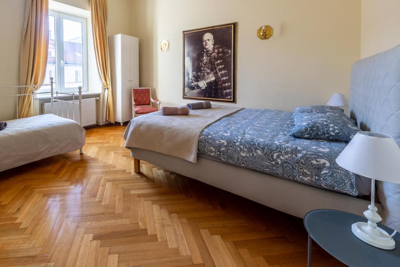 Apartament Luster I Obrazow Warschau Exterior foto
